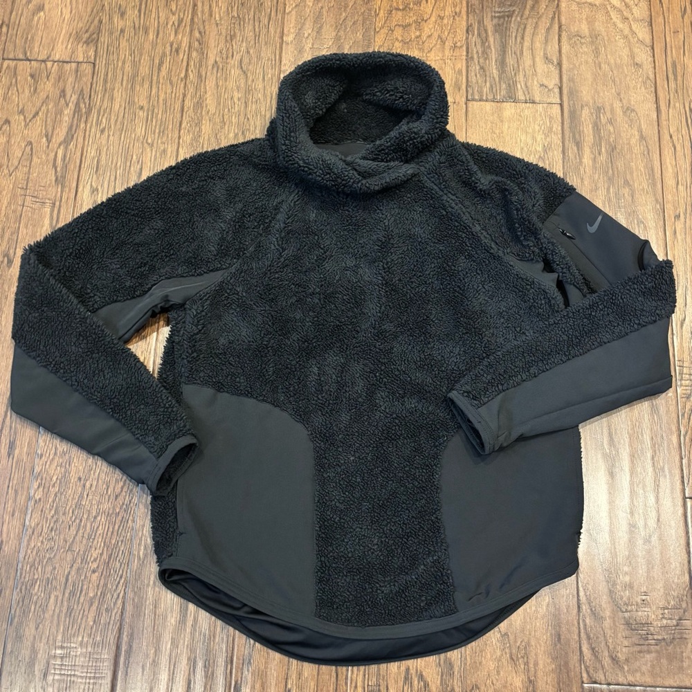 Women’s Nike Sherpa Fleece Mock Neck Training Sweater Size XS CJ5758-010